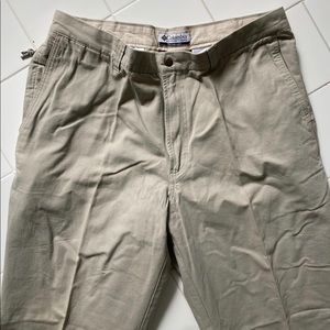 Columbia Khaki Chino Pants Straight Leg Fit